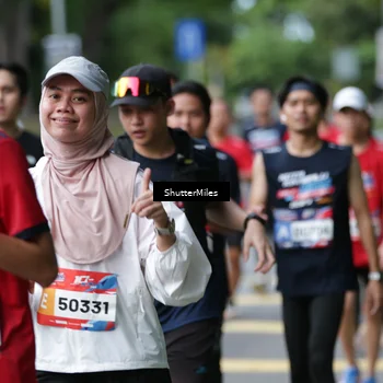 Runner Photo 33704