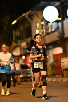 Runner Photo 3371087
