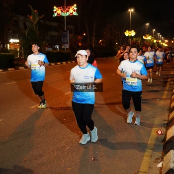 Runner Photo 3372336