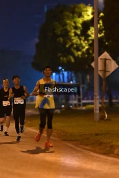 Runner Photo 3372427