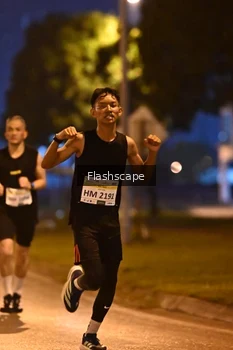 Runner Photo 3372434