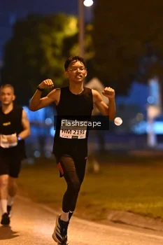 Runner Photo 3372435