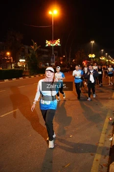 Runner Photo 3373165