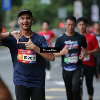 Runner Photo 33747