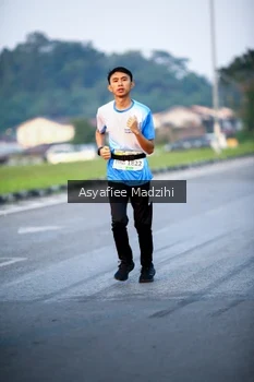 Runner Photo 3379629