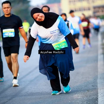 Runner Photo 3379935