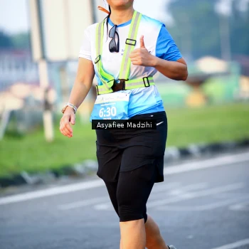 Runner Photo 3379947