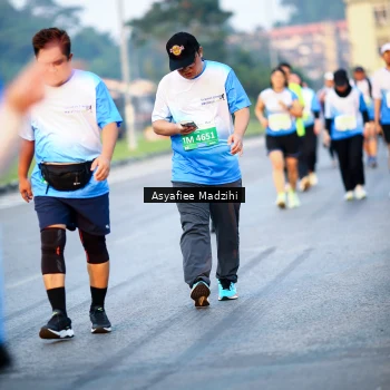 Runner Photo 3379980