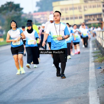 Runner Photo 3379996