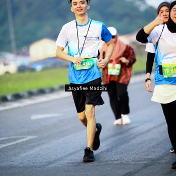 Runner Photo 3380283