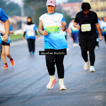 Runner Photo 3380460