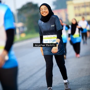 Runner Photo 3381525