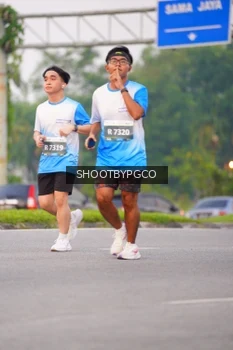 Runner Photo 3382054