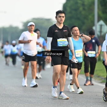 Runner Photo 3383422