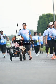 Runner Photo 3383599