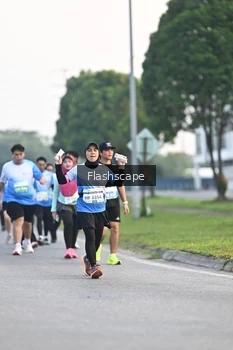 Runner Photo 3383649
