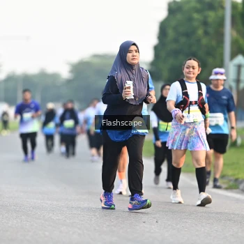 Runner Photo 3383743