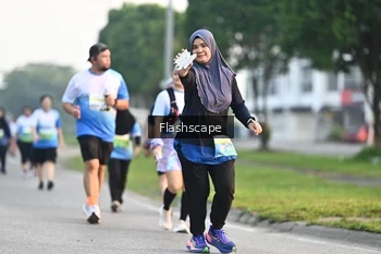 Runner Photo 3383744