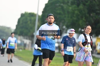 Runner Photo 3383749
