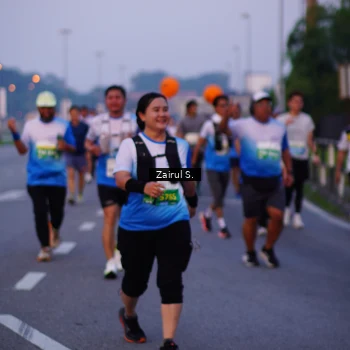 Runner Photo 3384115