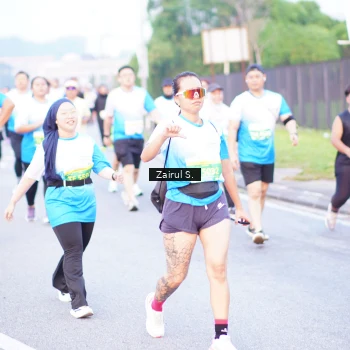 Runner Photo 3384123