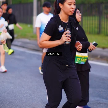 Runner Photo 3384125
