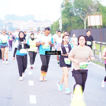 Runner Photo 3384135