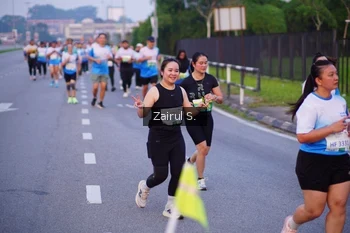 Runner Photo 3384153