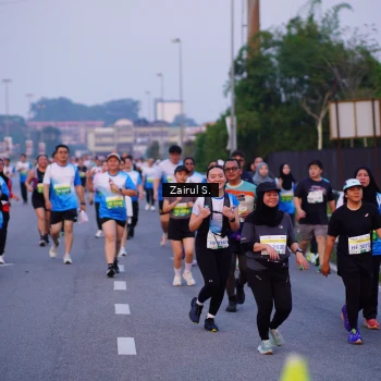 Runner Photo 3384178