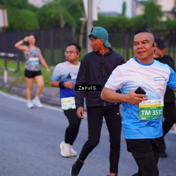 Runner Photo 3384188