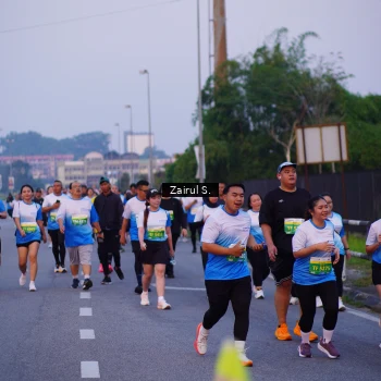 Runner Photo 3384208