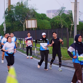 Runner Photo 3384217