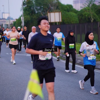 Runner Photo 3384224