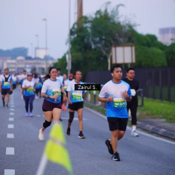 Runner Photo 3384340
