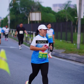 Runner Photo 3384352