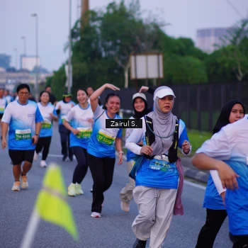 Runner Photo 3384358