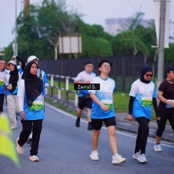 Runner Photo 3384363