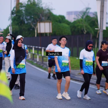 Runner Photo 3384365