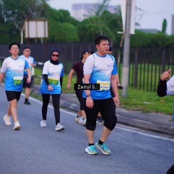 Runner Photo 3384369