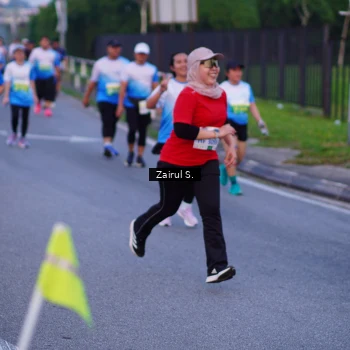 Runner Photo 3384380