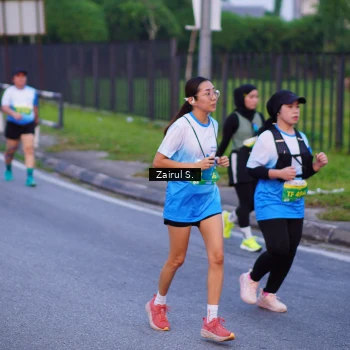Runner Photo 3384382