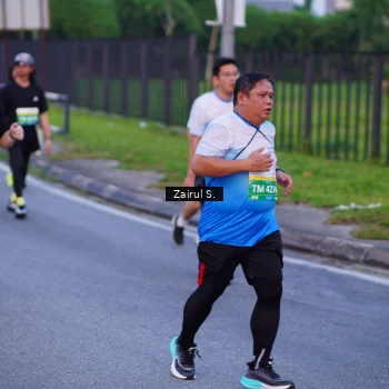 Runner Photo 3384383