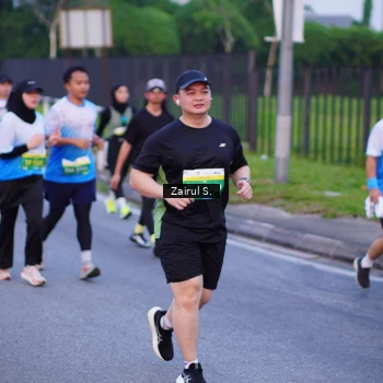 Runner Photo 3384387