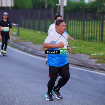 Runner Photo 3384388