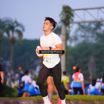 Runner Photo 3384397