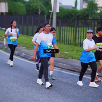 Runner Photo 3384409