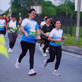Runner Photo 3384459
