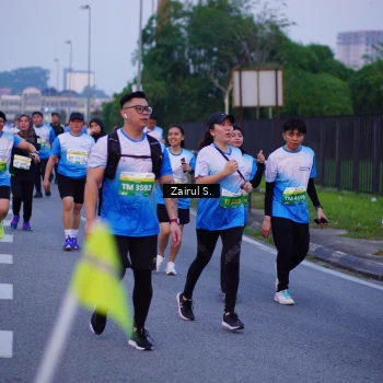Runner Photo 3384480