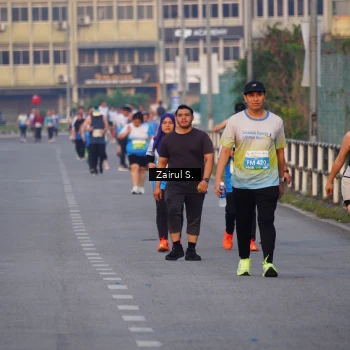 Runner Photo 3384594