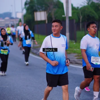 Runner Photo 3384859